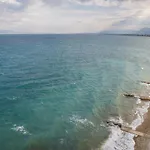 Horizon House - Beachfront Escape Apartman Nerándza