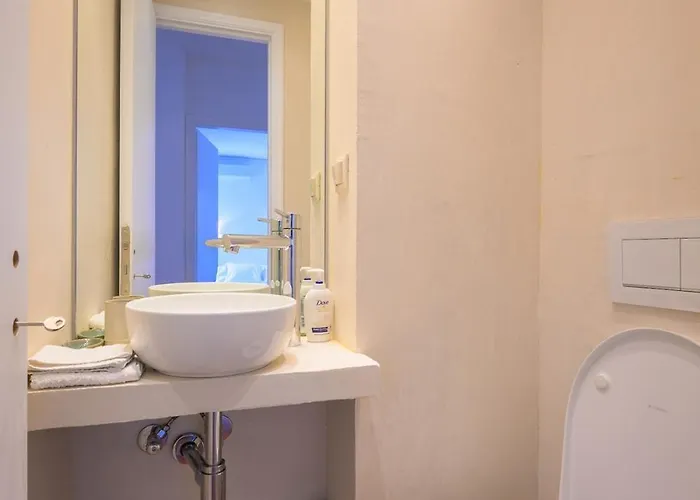 Horizon House - Beachfront Escape